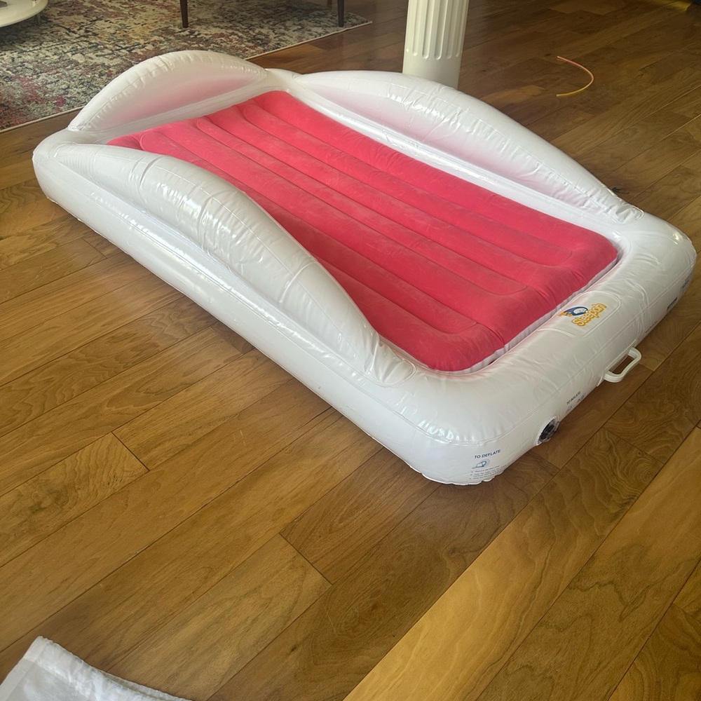 Sleepah White & Pink Inflatable toddler bed with Mattress and pump